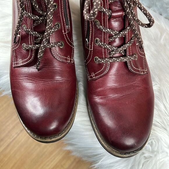 Taos Cutie Boots in Deep Red Size 10 - Picture 3 of 13